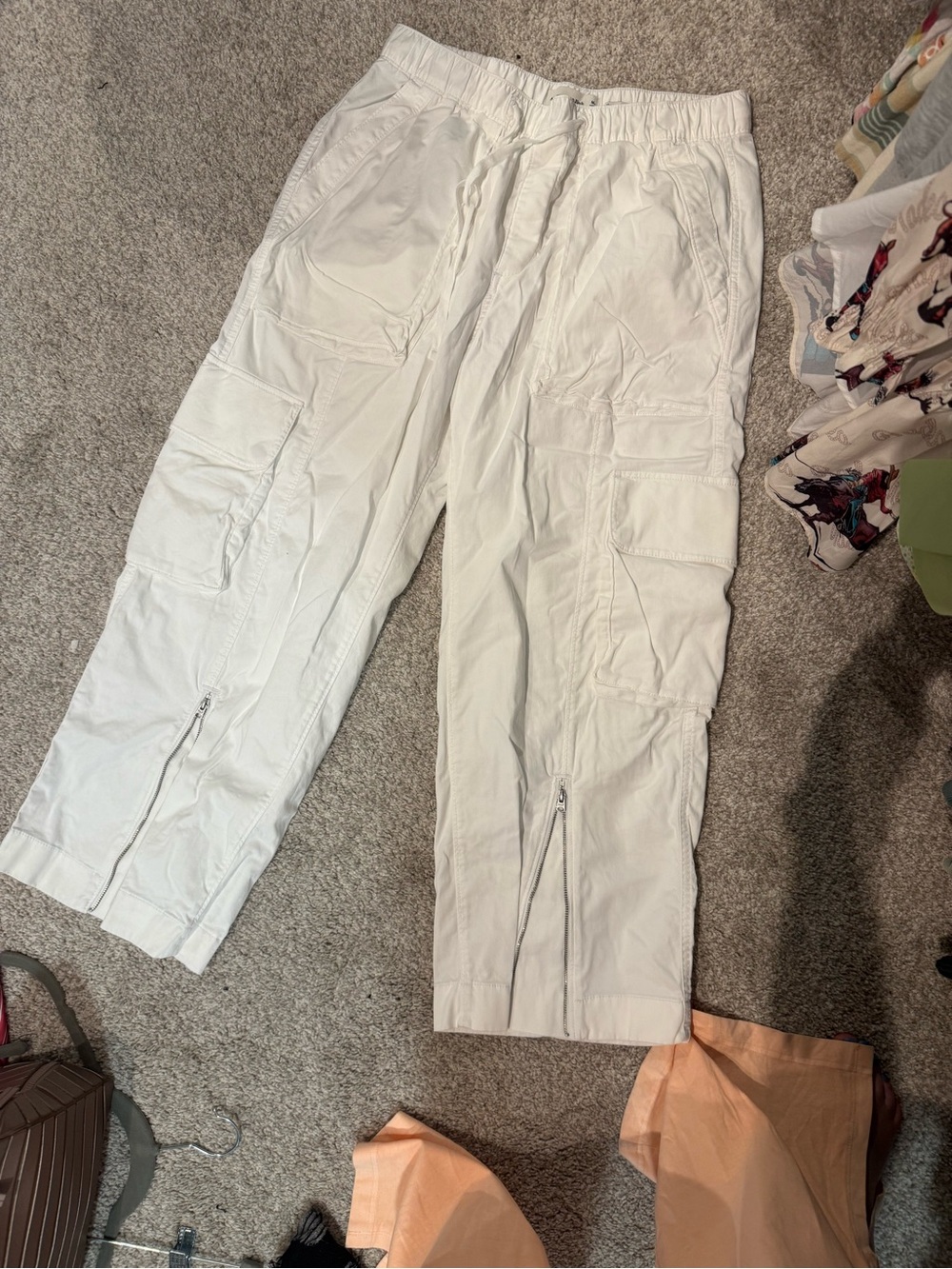 Abercrombie & Fitch Off-White Cargo Jogger Pants